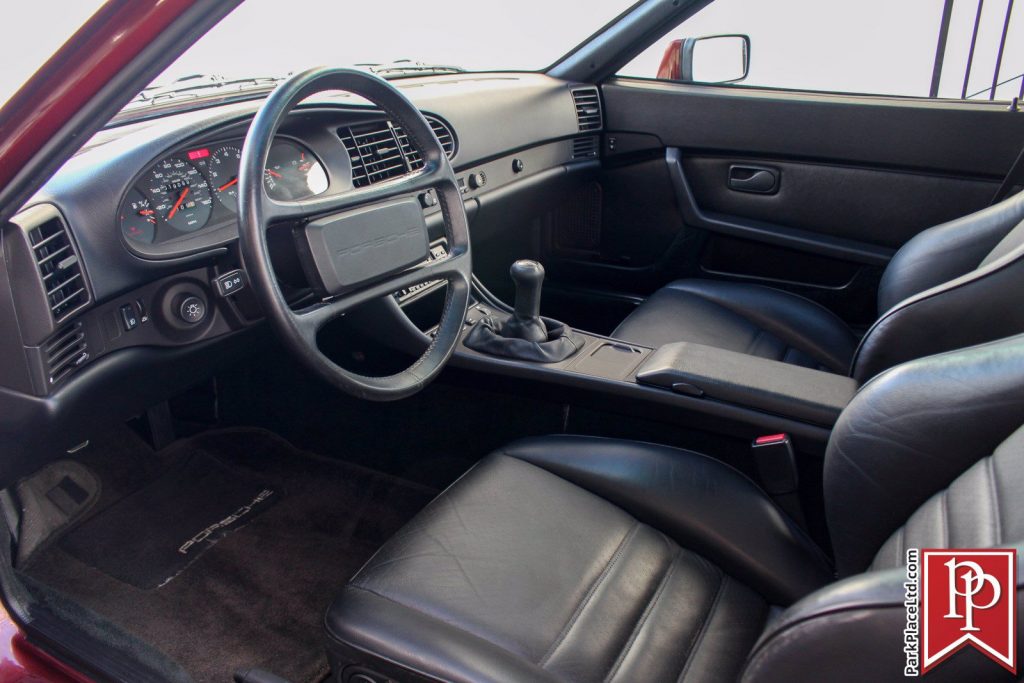 1986 Porsche 944 Turbo Interior